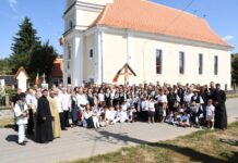 Ziua satului şi a portului popular la Calbor, judeţul Braşov